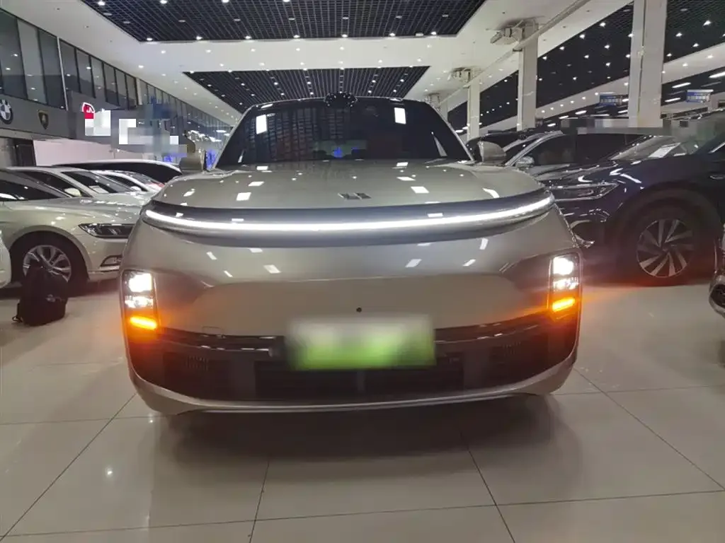 Li Auto L8 2024 из CN, фото 3