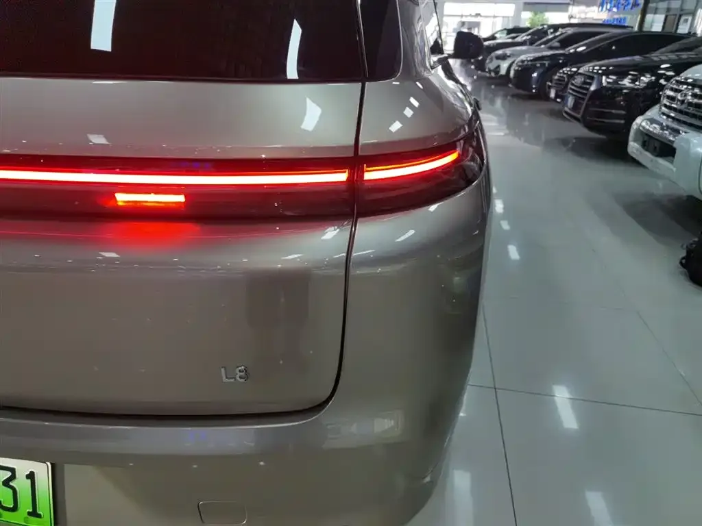 Li Auto L8 2024 из CN, фото 8
