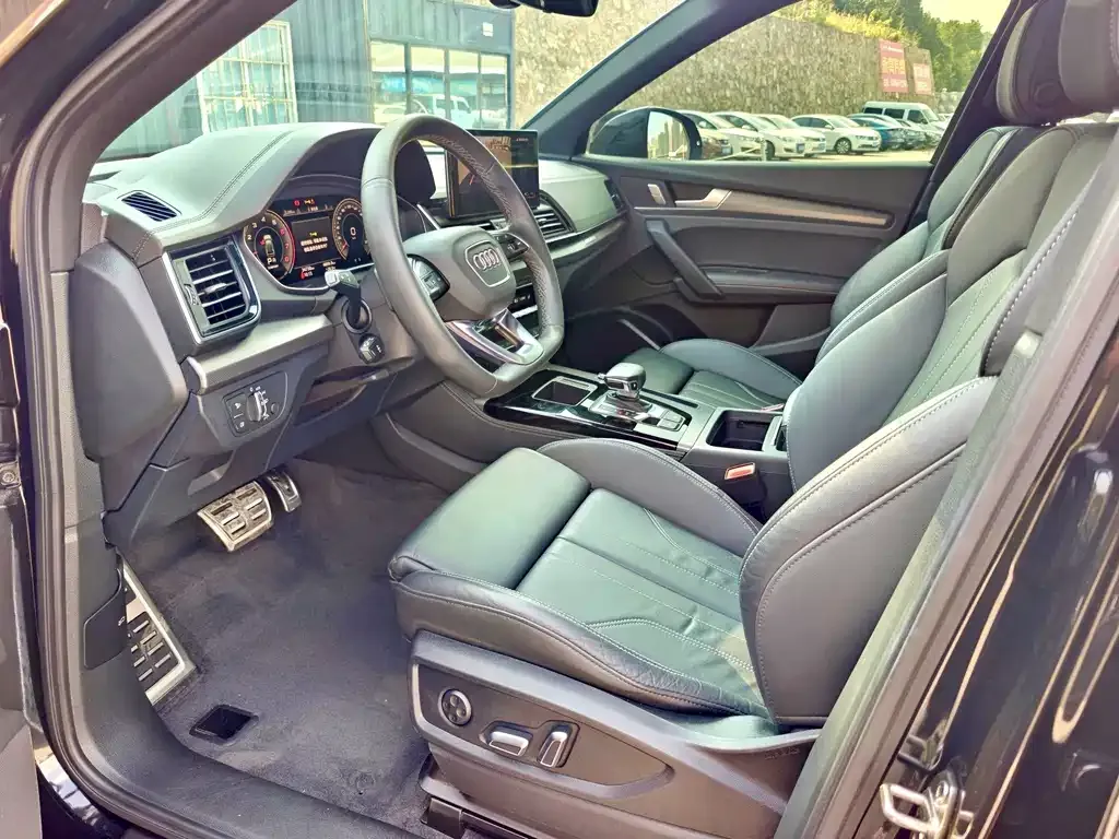 Audi Q5L 2024 из CN, фото 5