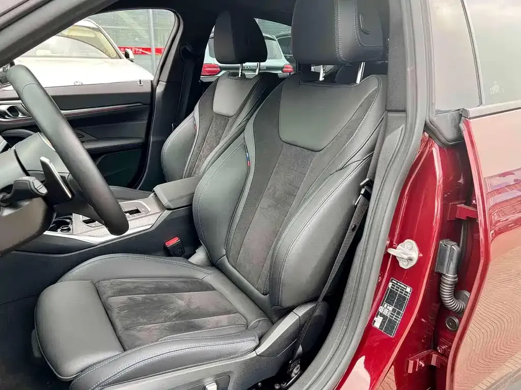 BMW 4 Series 2024 из CN, фото 9