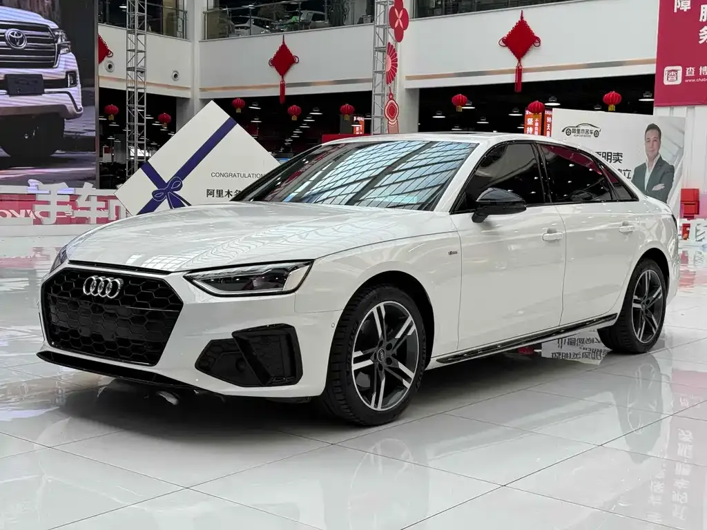 Audi A4L 2023 из CN, фото 1