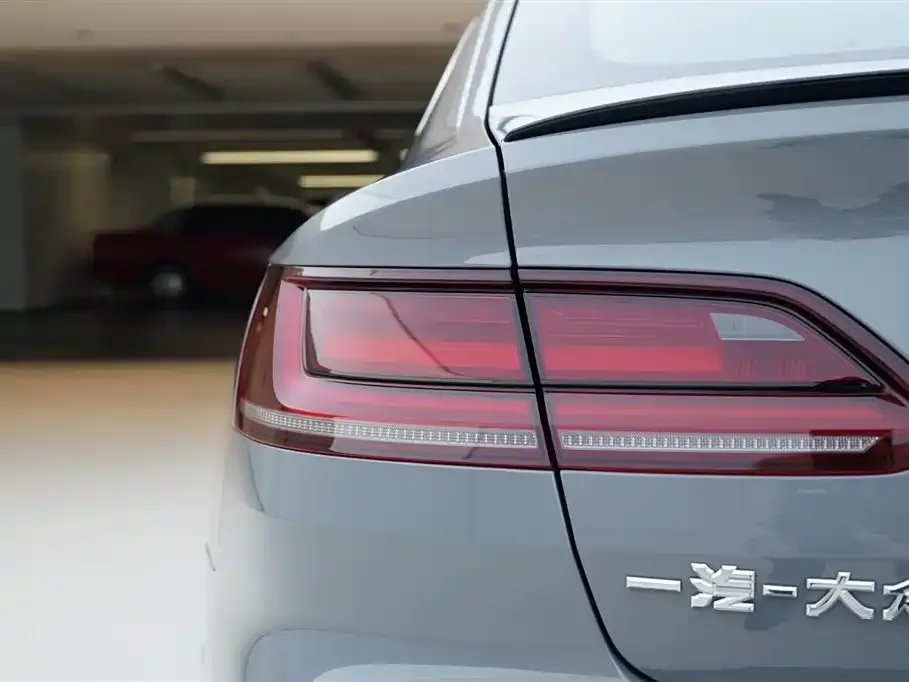 Volkswagen CC 2024 из CN, фото 9