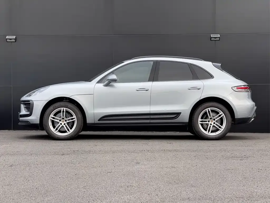 Porsche Macan 2025 из CN, фото 5