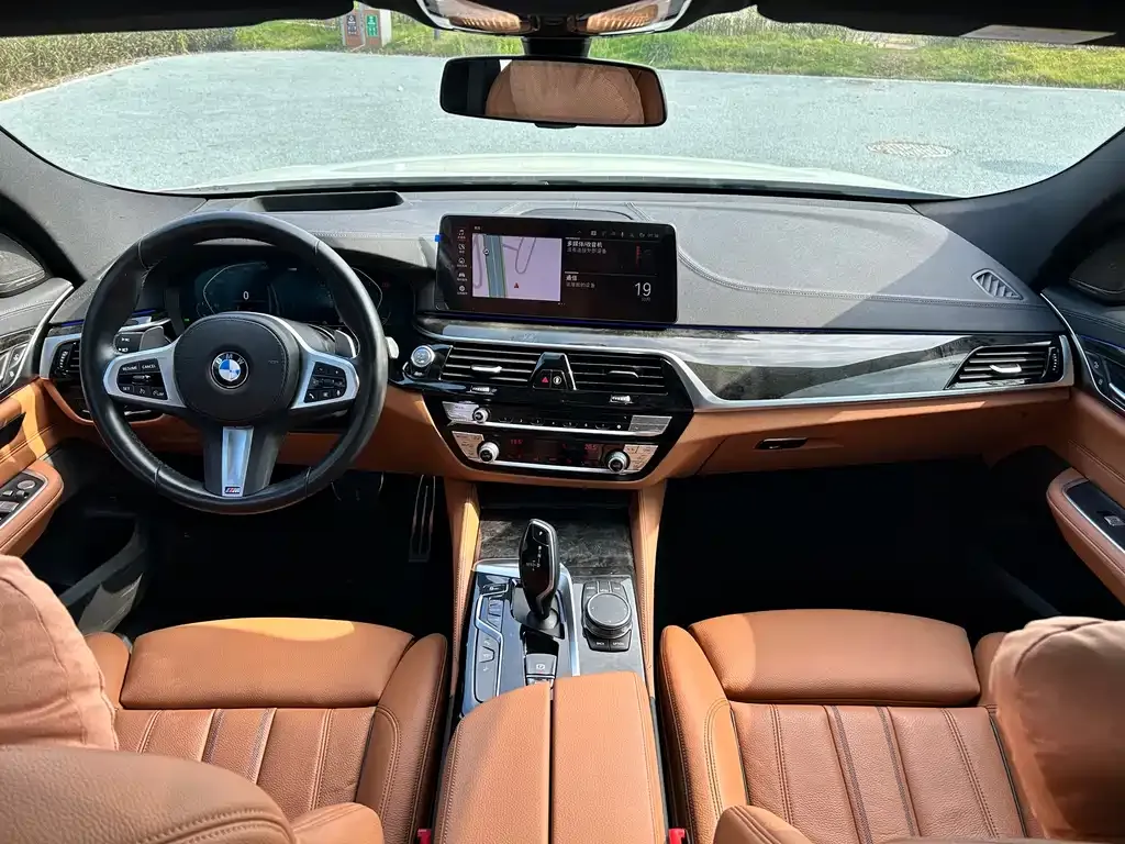 BMW 6 Series GT 2022 из CN, фото 9