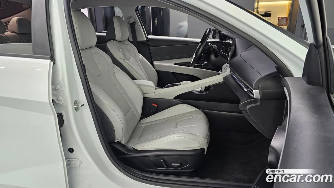 Hyundai AVANTE 2023 из KR, фото 10