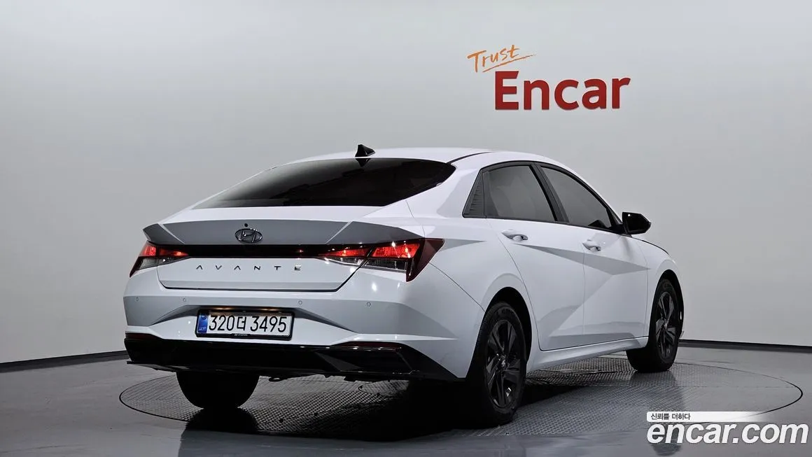 Hyundai AVANTE 2023 из KR, фото 2
