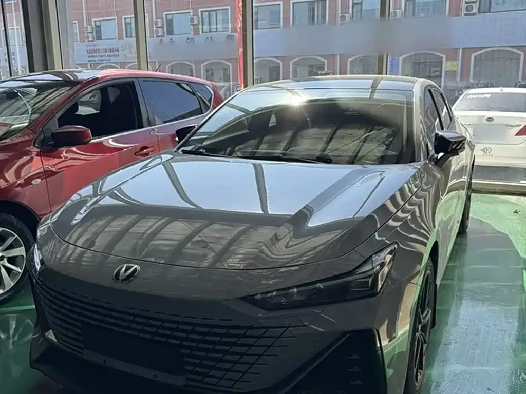 Changan UNI-V 2022 из CN, фото 1