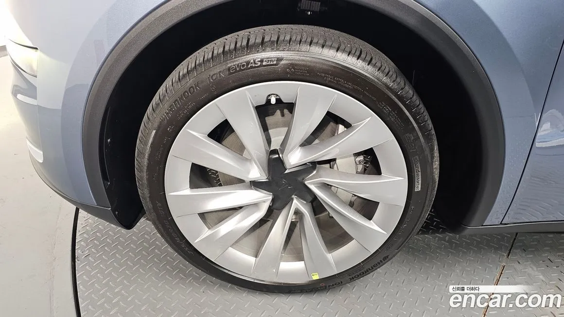 Tesla Model Y 2025 из KR, фото 5