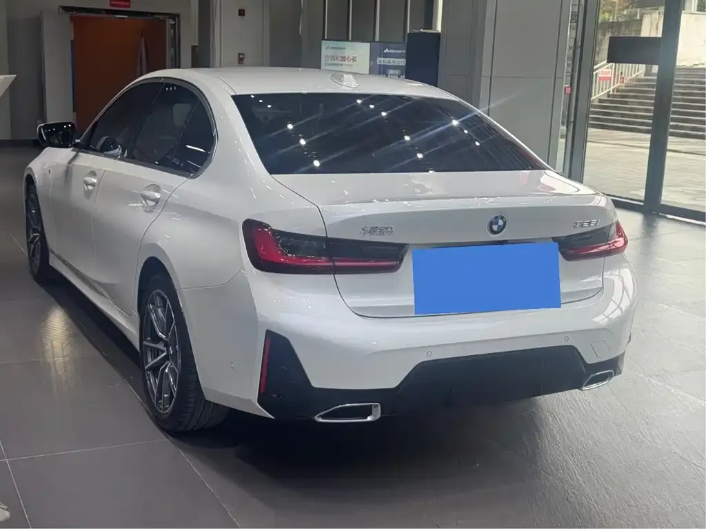BMW 3 Series 2024 из CN, фото 8