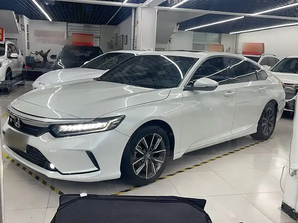 Honda Inspire — фото 1