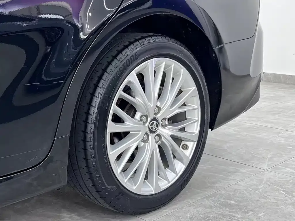 Toyota Camry 2021 из CN, фото 8