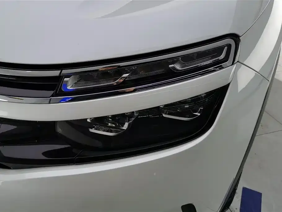 Citroen C5 AIRCROSS New Energy 2021 из CN, фото 5