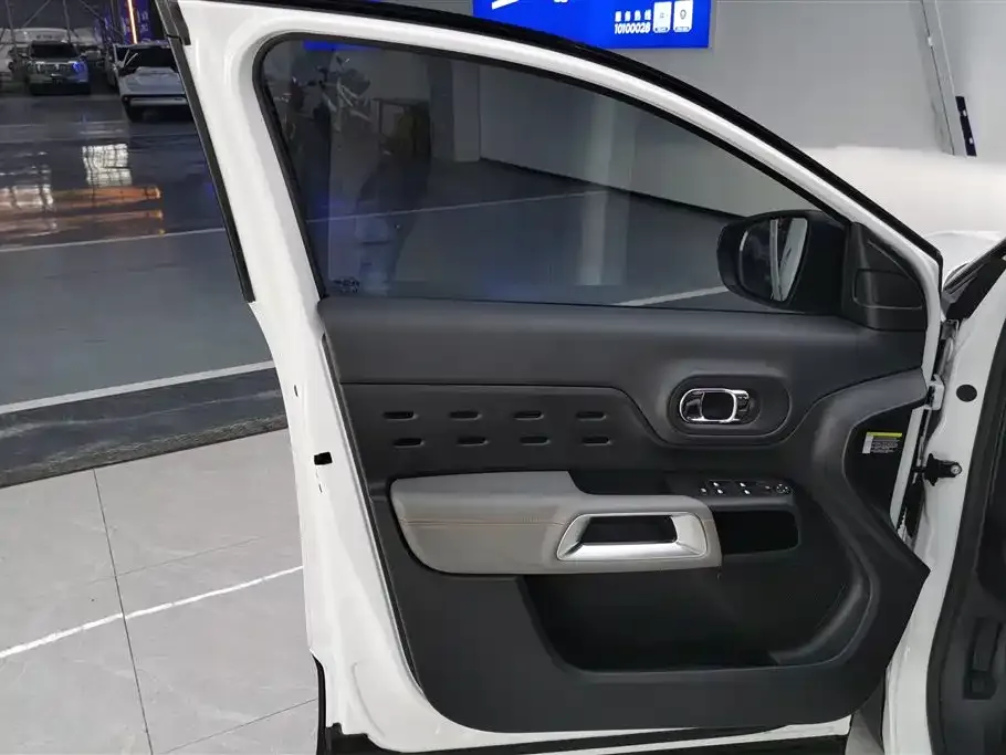 Citroen C5 AIRCROSS New Energy 2021 из CN, фото 7