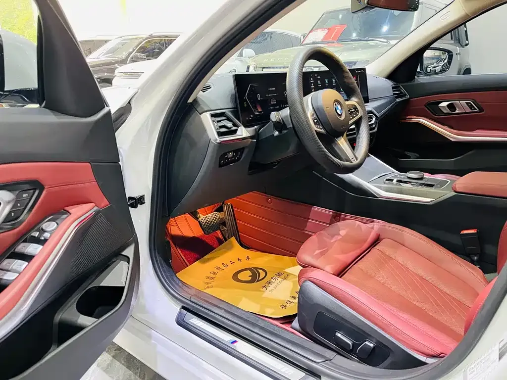 BMW 3 Series 2024 из CN, фото 4