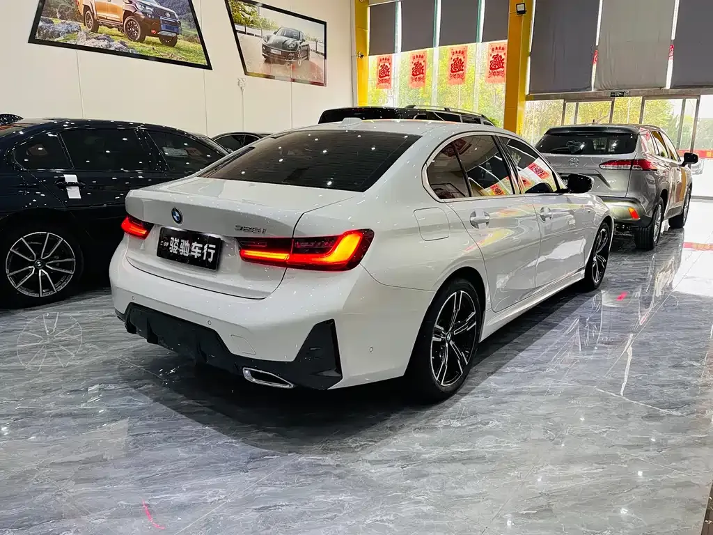 BMW 3 Series 2024 из CN, фото 7