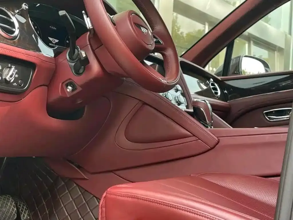 Bentley Bentayga PHEV 2021 из CN, фото 4
