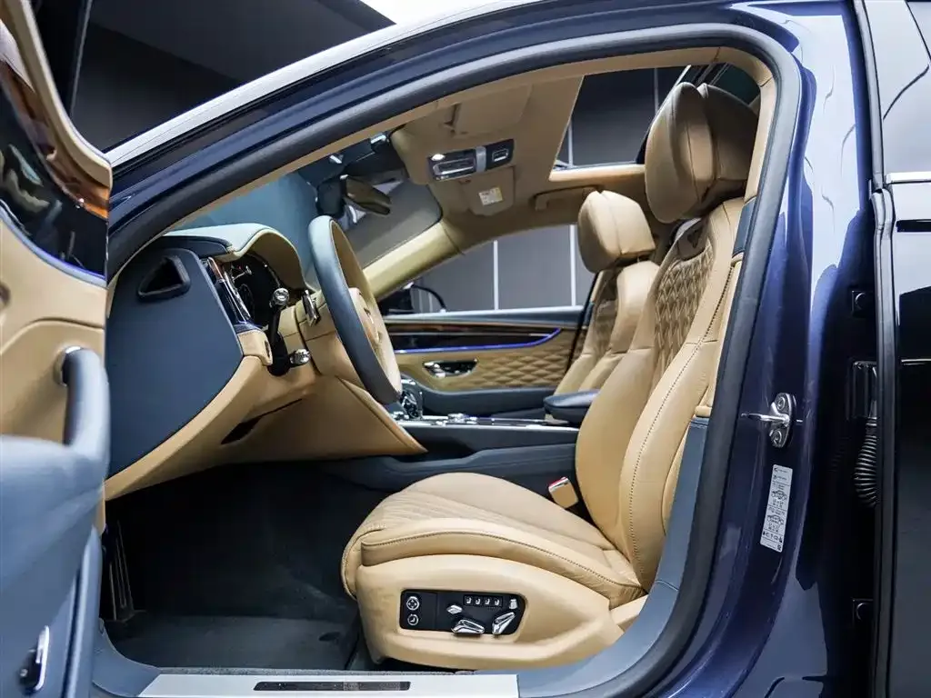 Bentley Flying Spur 2021 из CN, фото 9