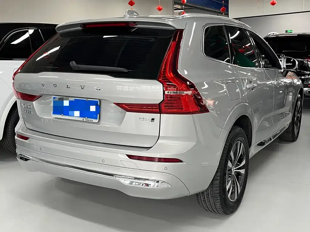 Volvo XC60 2023 из CN, фото 4