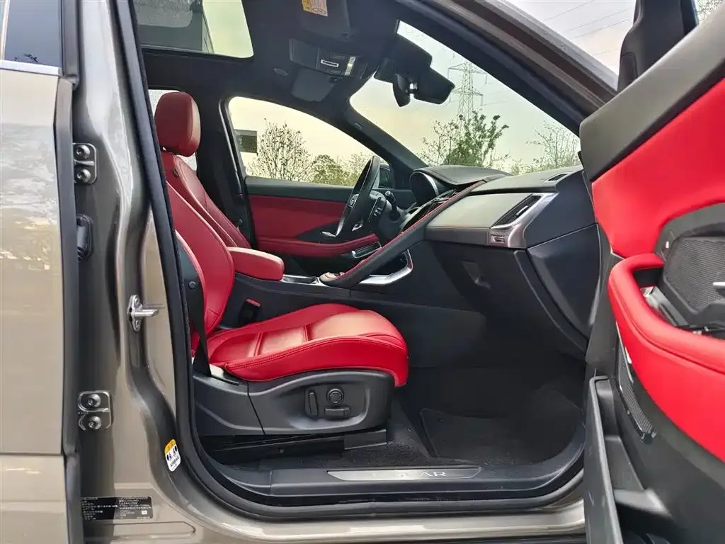 Jaguar E-PACE 2023 из CN, фото 10