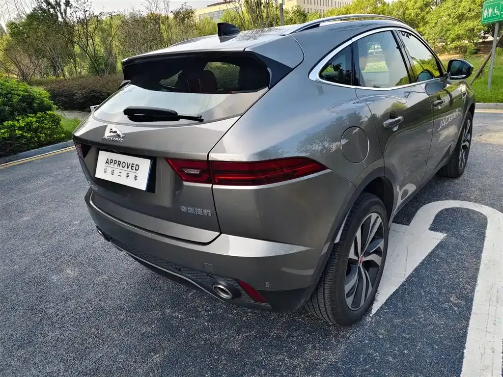 Jaguar E-PACE 2023 из CN, фото 4