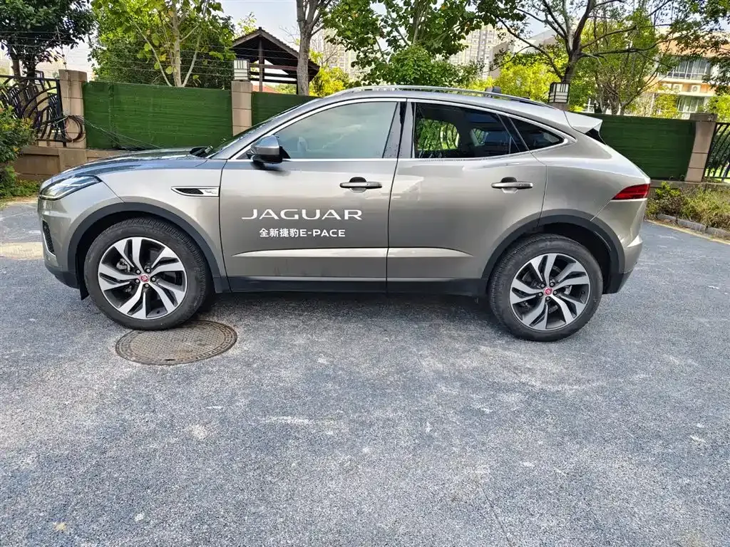 Jaguar E-PACE 2023 из CN, фото 6
