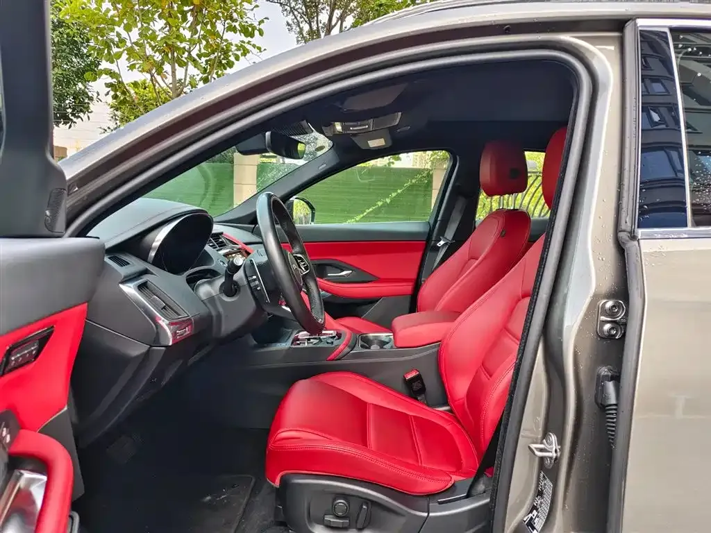 Jaguar E-PACE 2023 из CN, фото 7