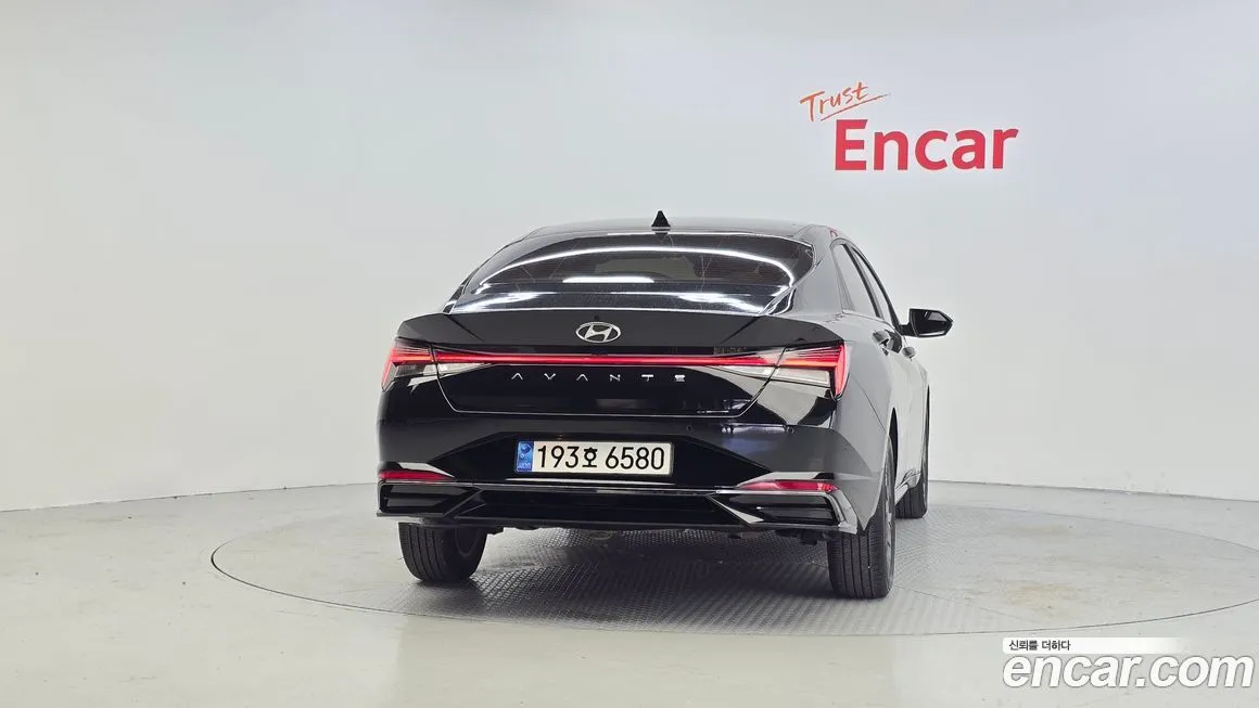 Hyundai AVANTE — фото 4