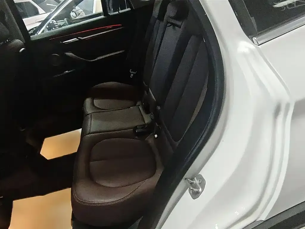 BMW X1 2022 из CN, фото 8