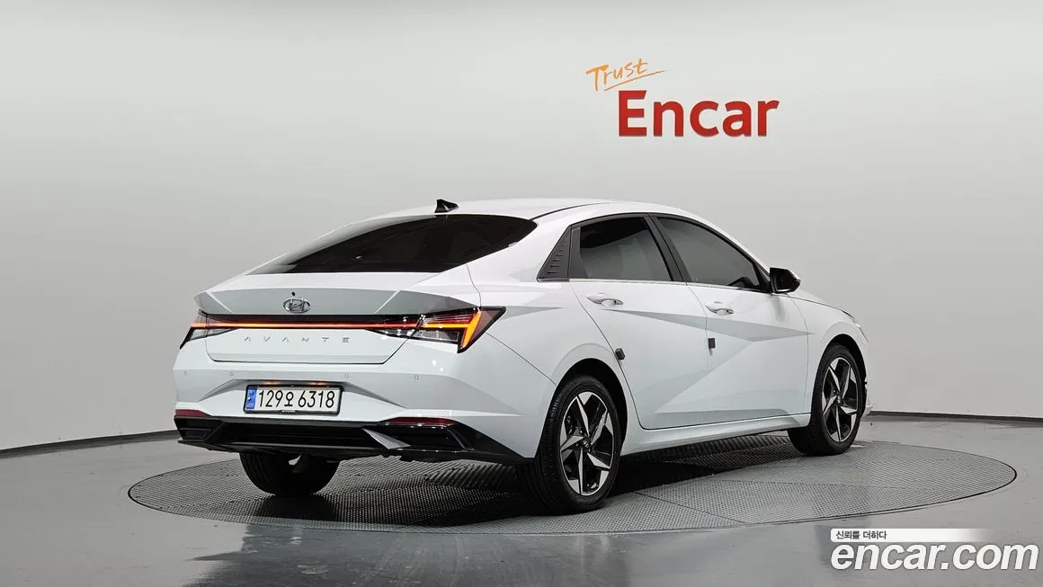 Hyundai AVANTE — фото 2