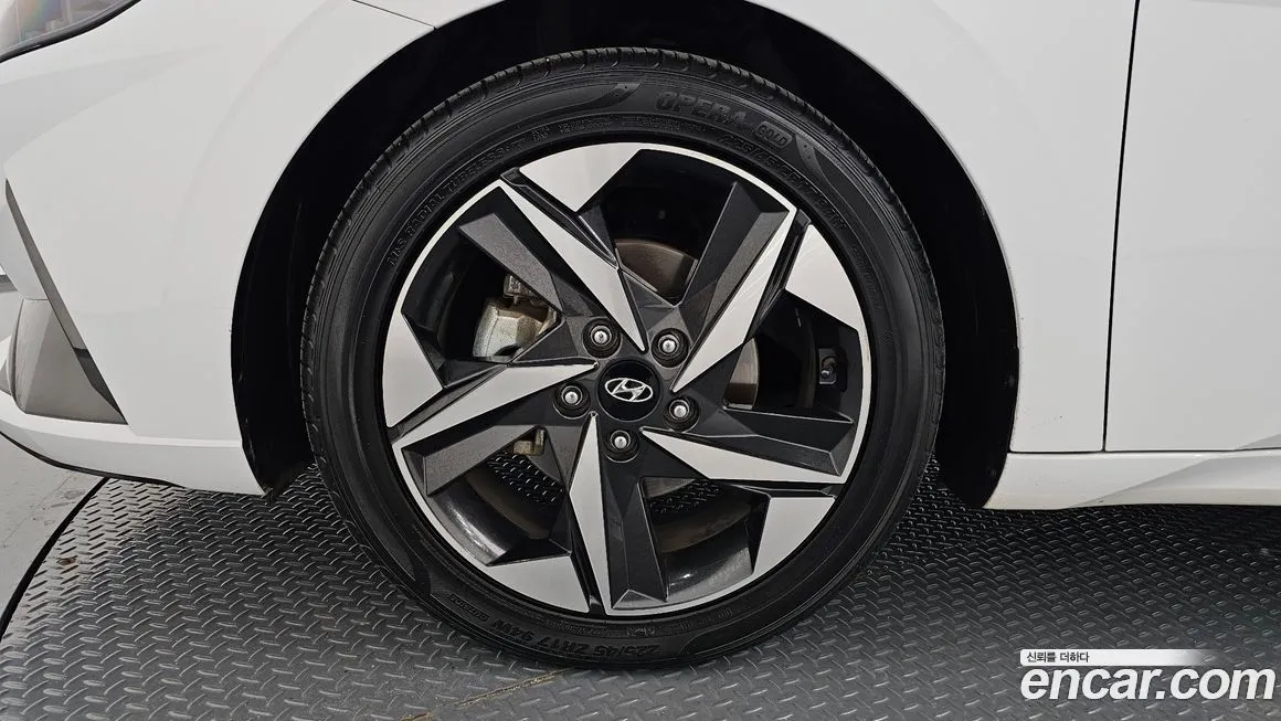 Hyundai AVANTE — фото 5