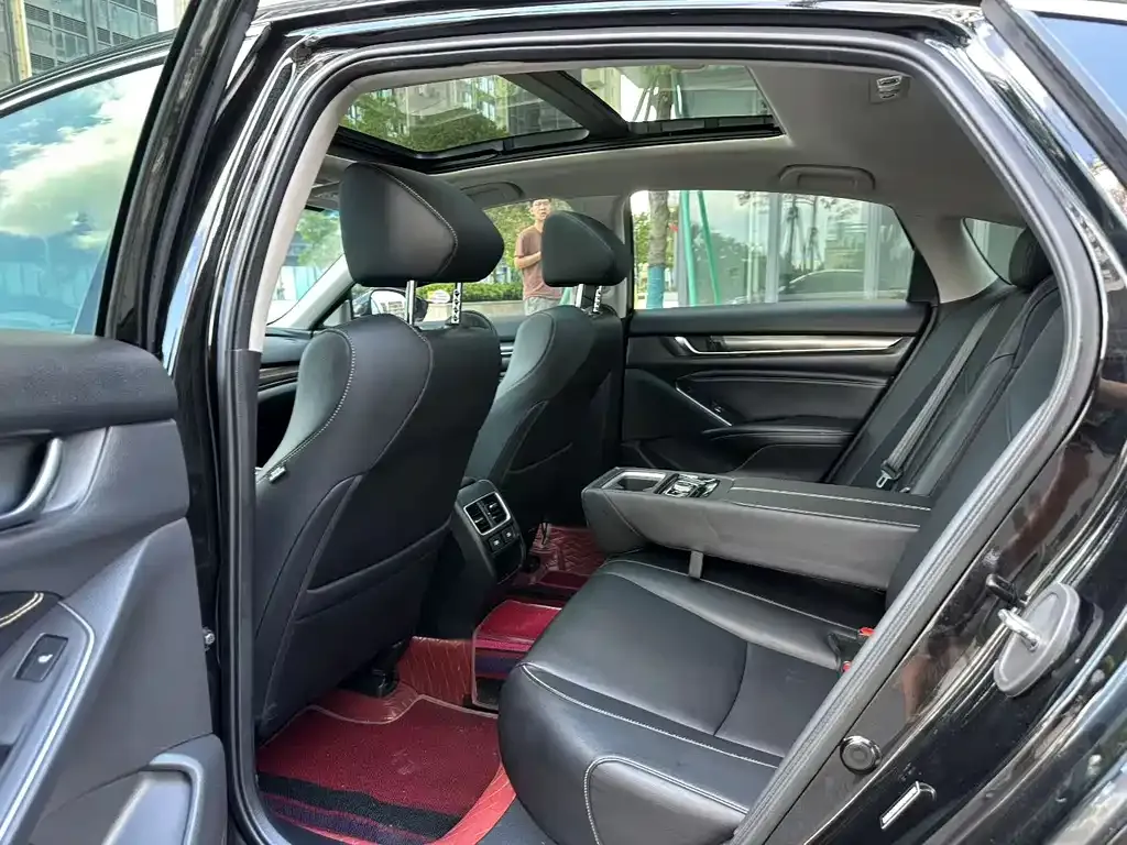 Honda Accord 2023 из CN, фото 9