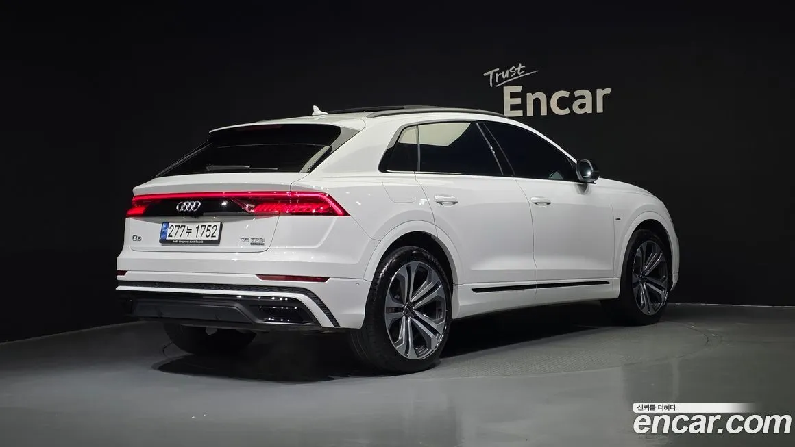Audi Q8 2023 из KR, фото 2