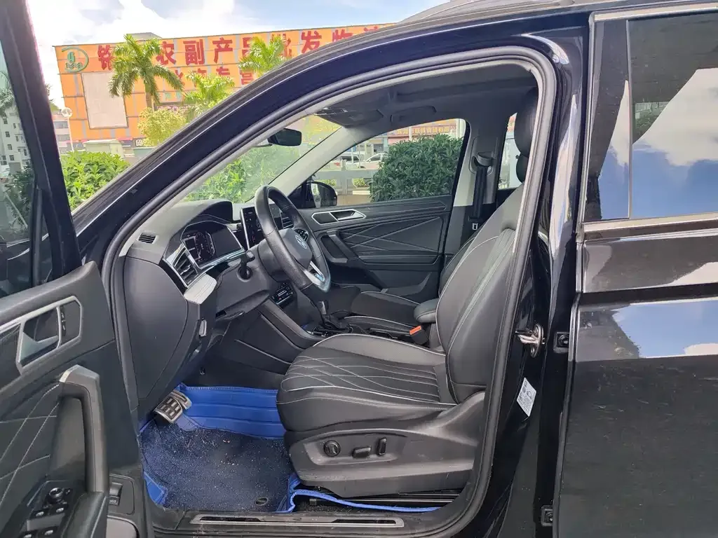 Volkswagen Tiguan L 2023 из CN, фото 9