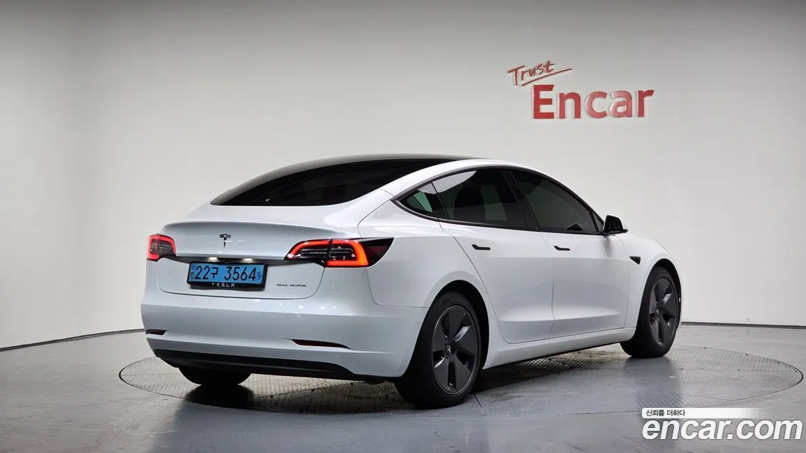 Tesla Model 3 2021 из KR, фото 2