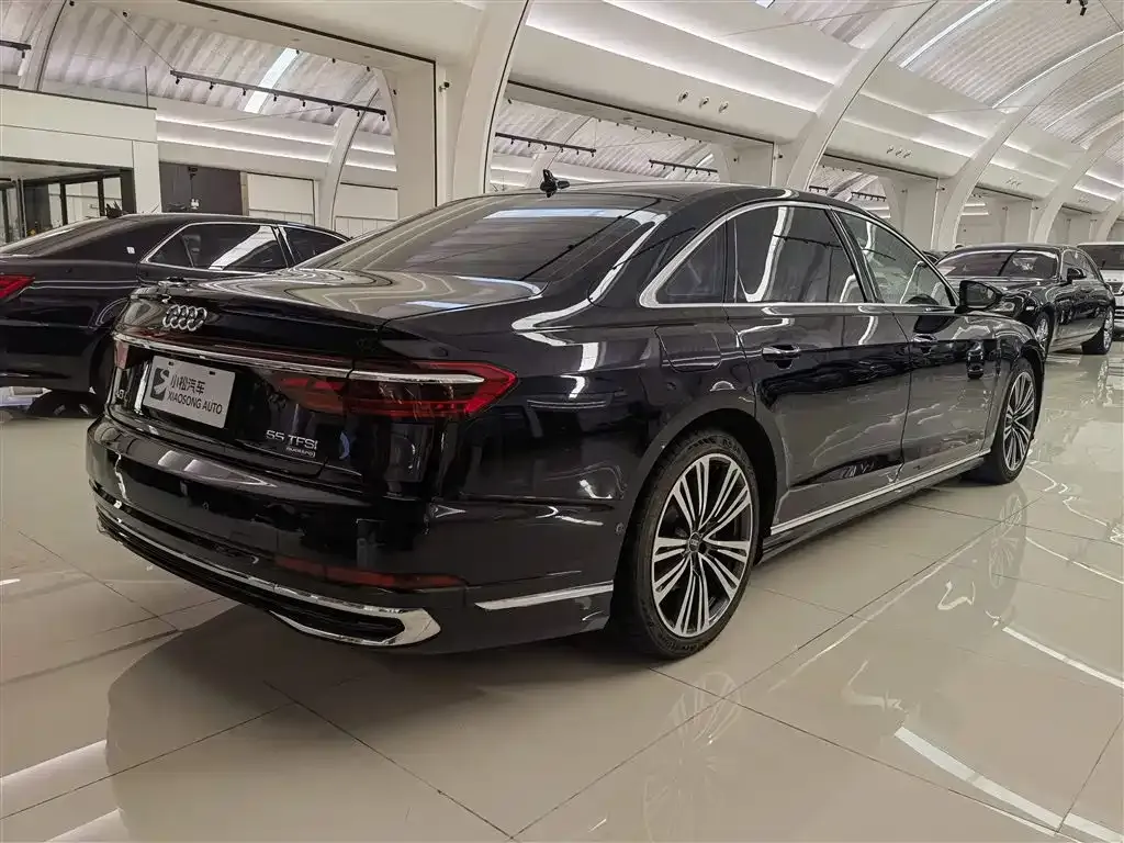 Audi A8 2023 из CN, фото 4