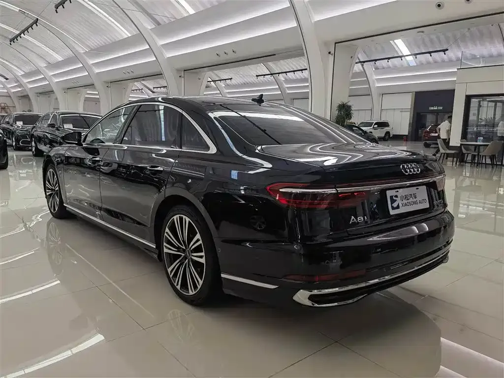 Audi A8 2023 из CN, фото 5