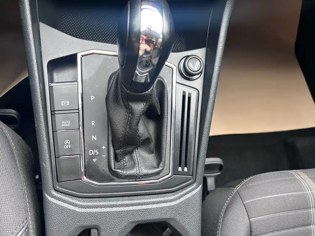 Volkswagen Lavida 2022 из CN, фото 7