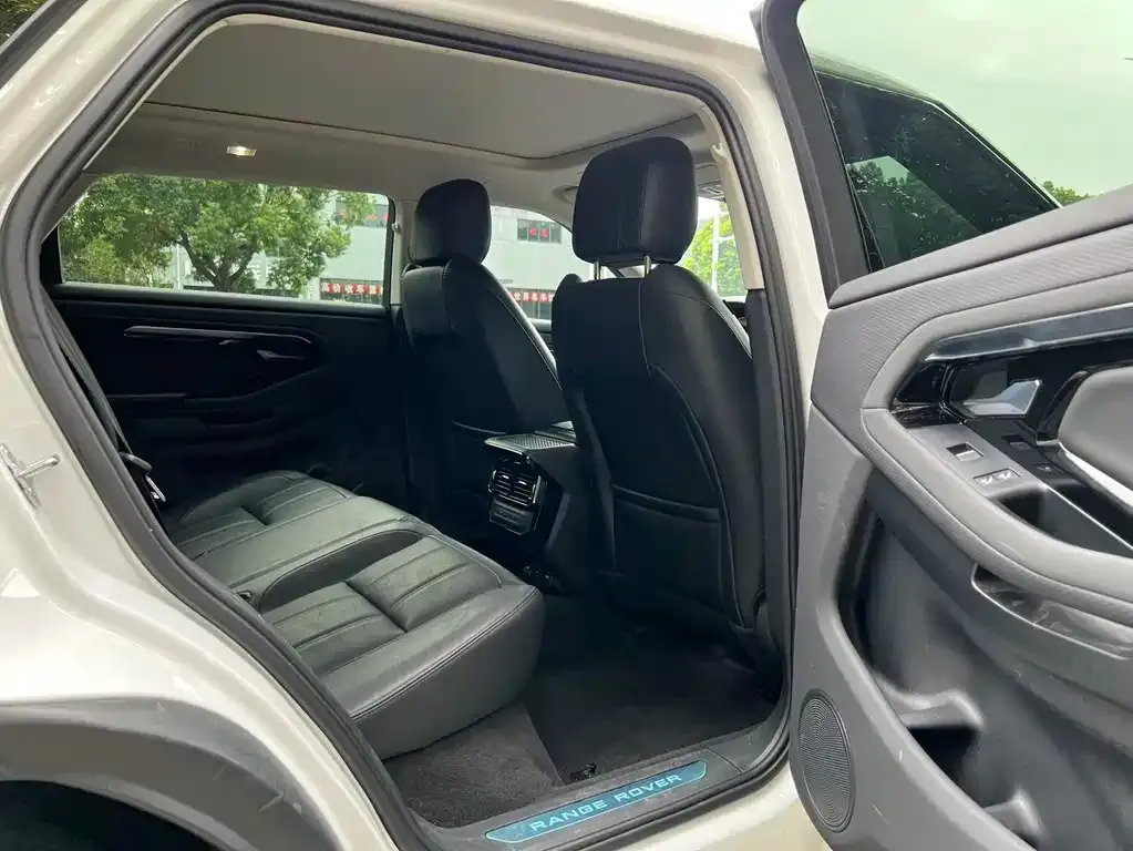 Land Rover Evoque — фото 9
