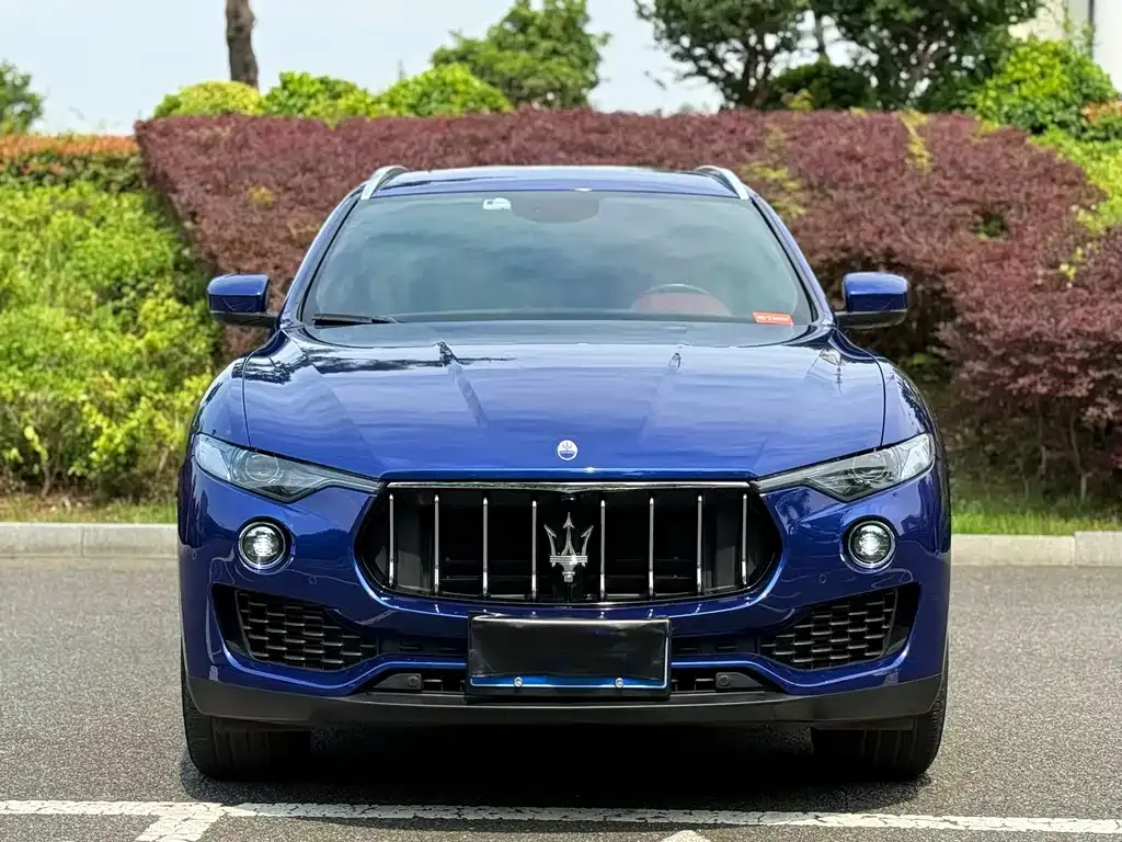 Maserati Levante — фото 2