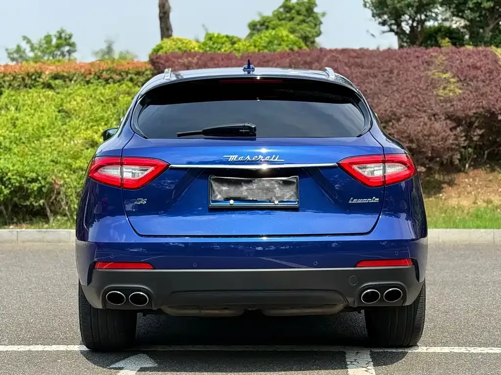 Maserati Levante — фото 4
