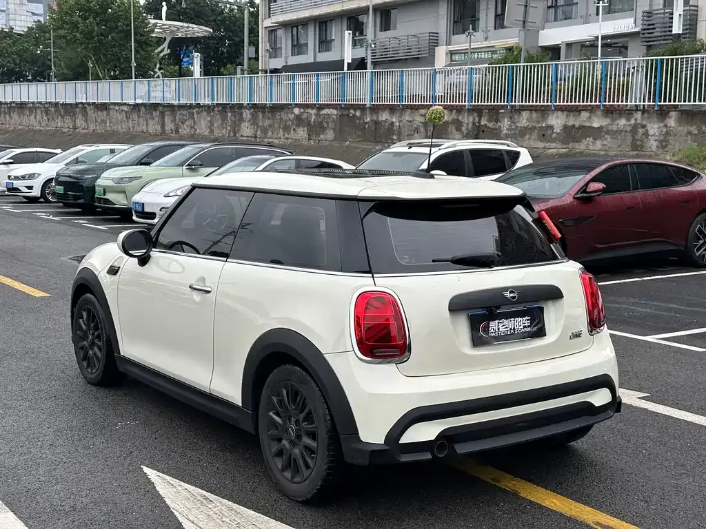 MINI Cooper (3-door) 2022 из CN, фото 6