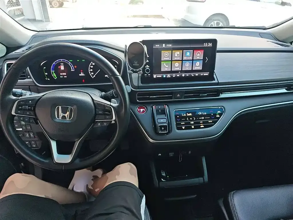 Honda Odyssey — фото 10