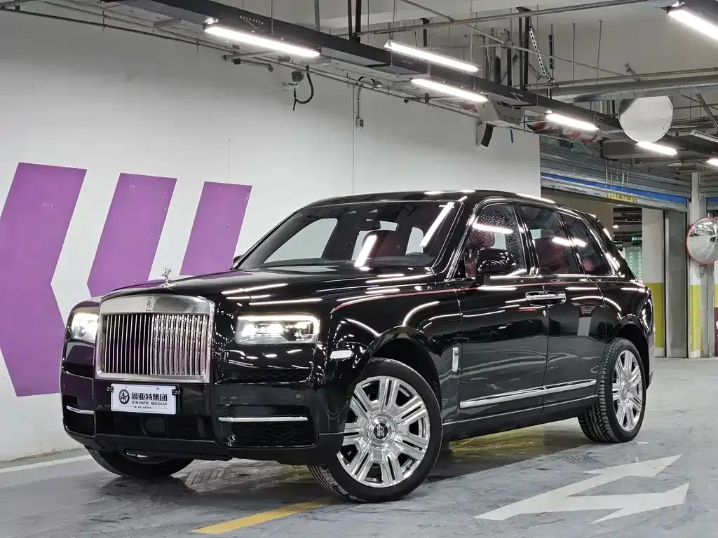 Rolls-Royce Cullinan — фото 1