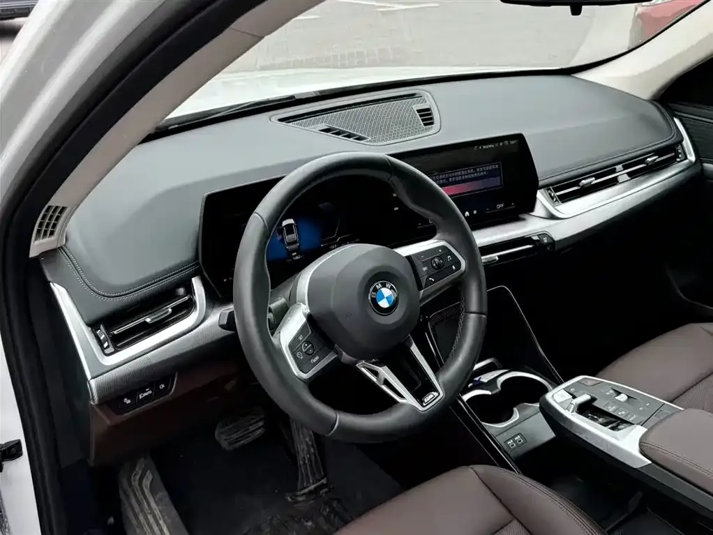 BMW X1 2025 из CN, фото 8