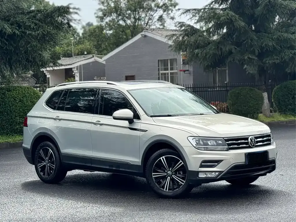 Volkswagen Tiguan L 2021 из CN, фото 3