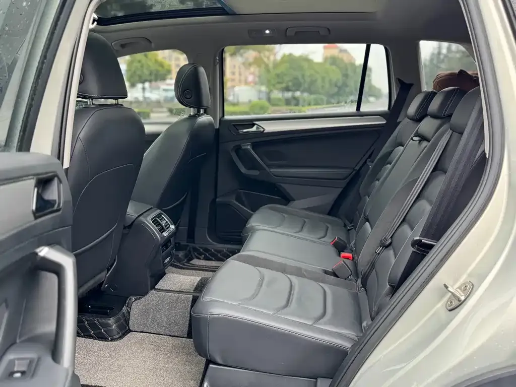 Volkswagen Tiguan L 2021 из CN, фото 5