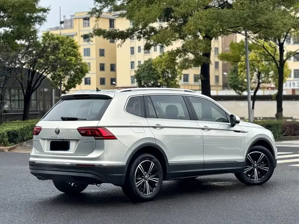 Volkswagen Tiguan L 2021 из CN, фото 7