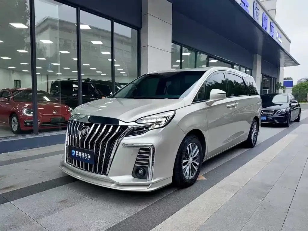 Buick GL8 2021 из CN, фото 1