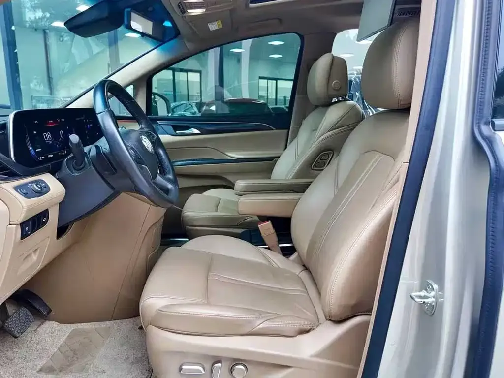 Buick GL8 2021 из CN, фото 4