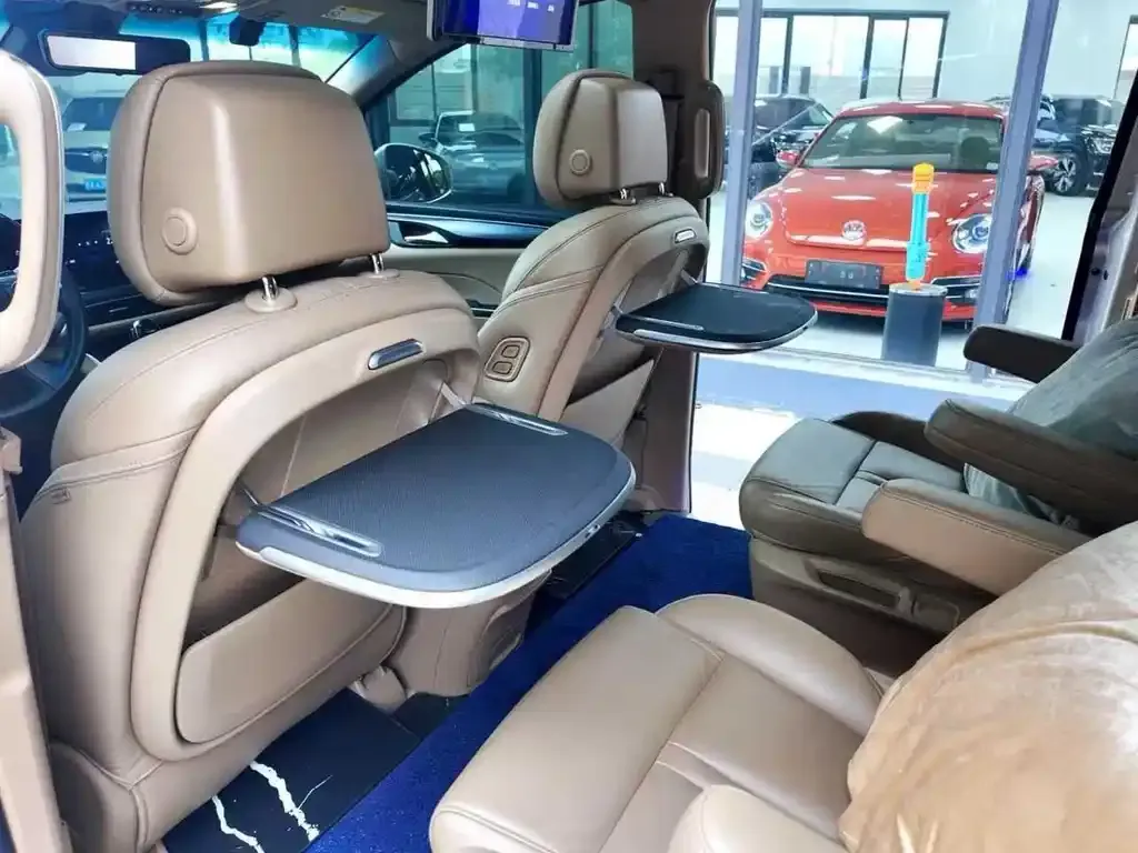 Buick GL8 2021 из CN, фото 7